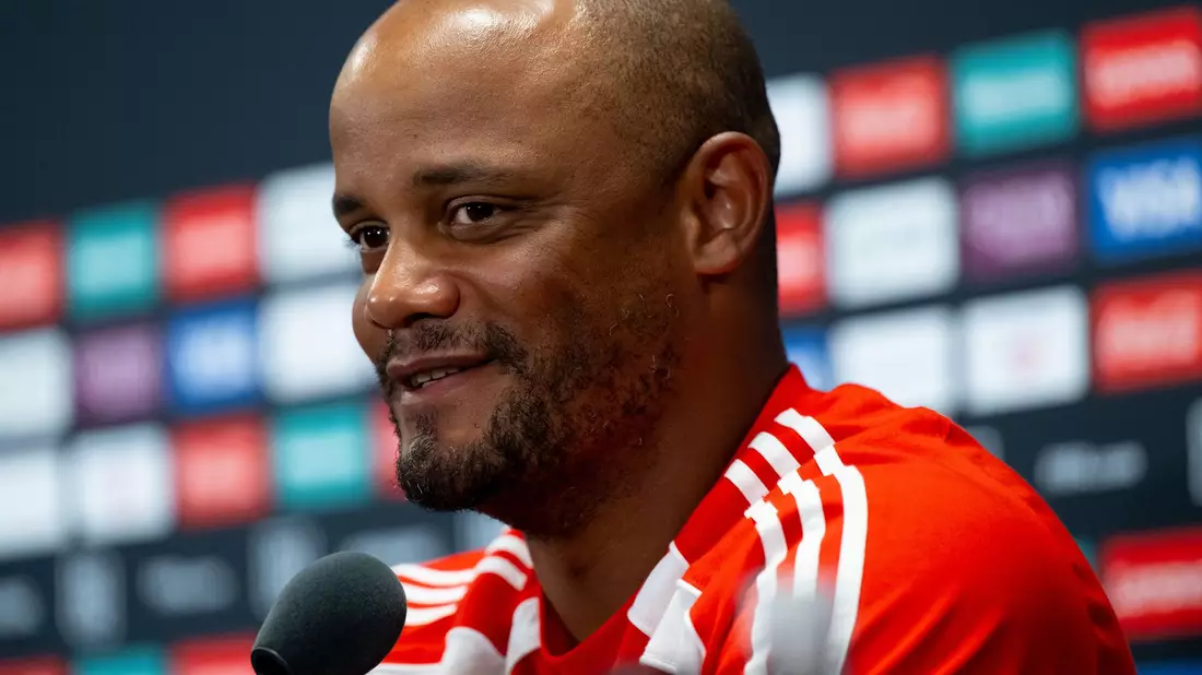 Vincent Kompany äußert sich in Miami vor dem letzten Spiel von Leroy Sané für den FC Bayern. - Bild: Sven Hoppe/dpa