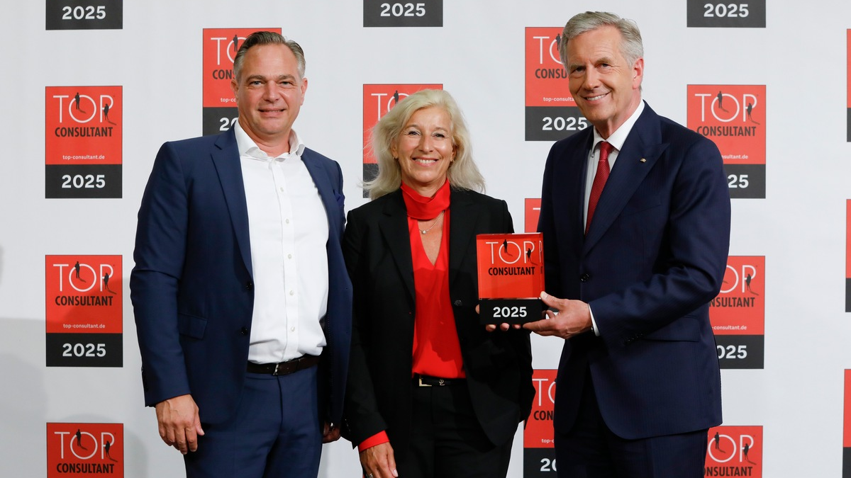 TOP CONSULTANT / Berndtson HR Consulting mit Beratersiegel für den Mittelstand ausgezeichnet / Beim Wettbewerb TOP CONSULTANT werden die besten Mittelstandsberater von Christian Wulf vor Ort gekürt - Foto: presseportal.de