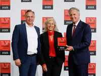 TOP CONSULTANT / Berndtson HR Consulting mit Beratersiegel für den Mittelstand ausgezeichnet / Beim Wettbewerb TOP CONSULTANT werden die besten Mittelstandsberater von Christian Wulf vor Ort gekürt - Foto: presseportal.de