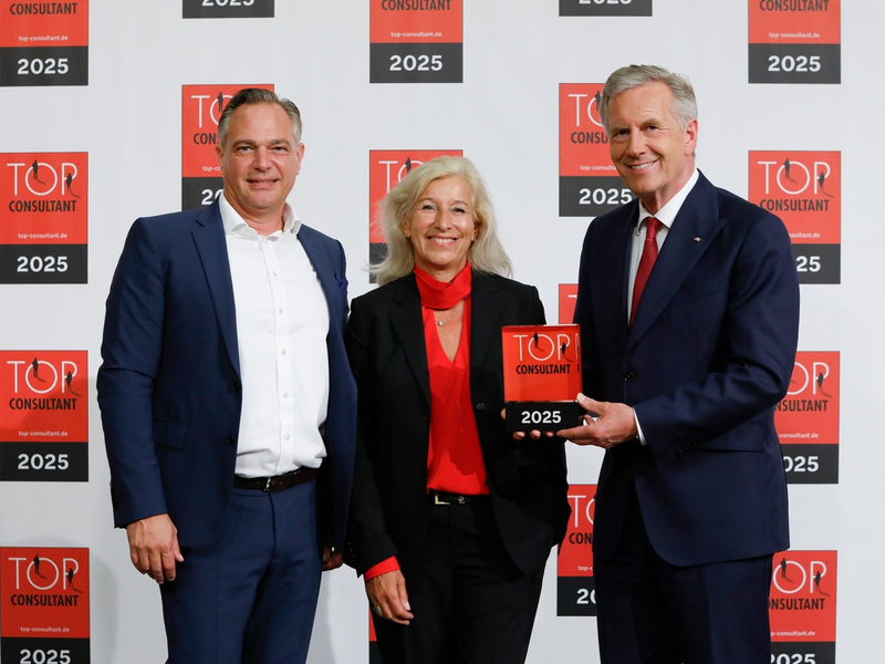 TOP CONSULTANT / Berndtson HR Consulting mit Beratersiegel für den Mittelstand ausgezeichnet / Beim Wettbewerb TOP CONSULTANT werden die besten Mittelstandsberater von Christian Wulf vor Ort gekürt - Foto: presseportal.de