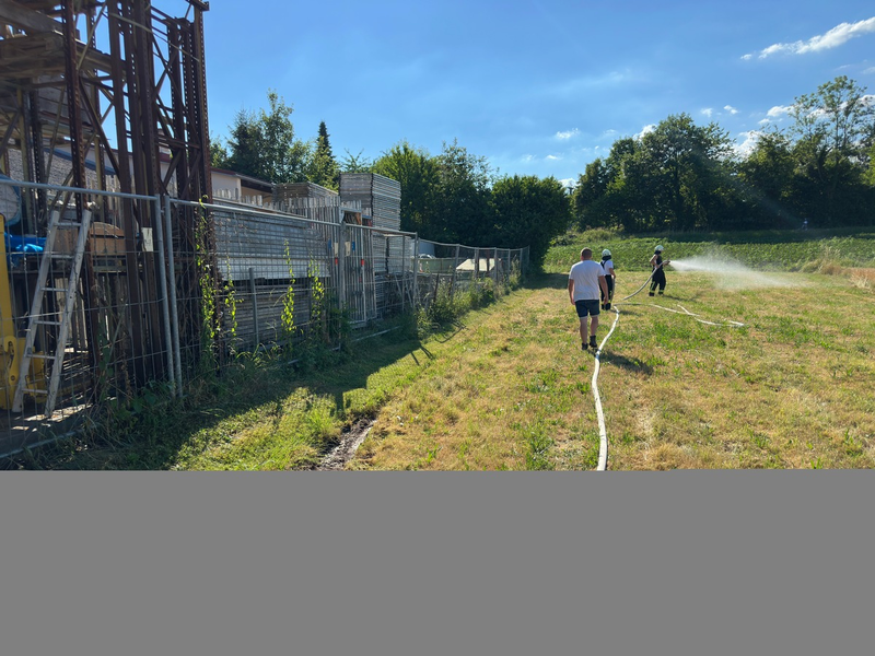 FW Stockach: Flächenbrand an Lagerfläche - Foto: presseportal.de