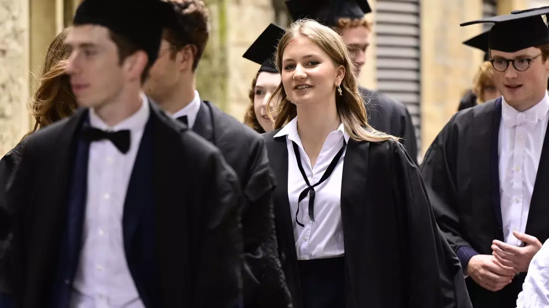 Planmäßig würde die belgische Kronprinzessin Elisabeth ihr Masterstudium im Mai 2026 beenden. (Archivbild) - Bild: Laurie Dieffembacq/Belga/dpa