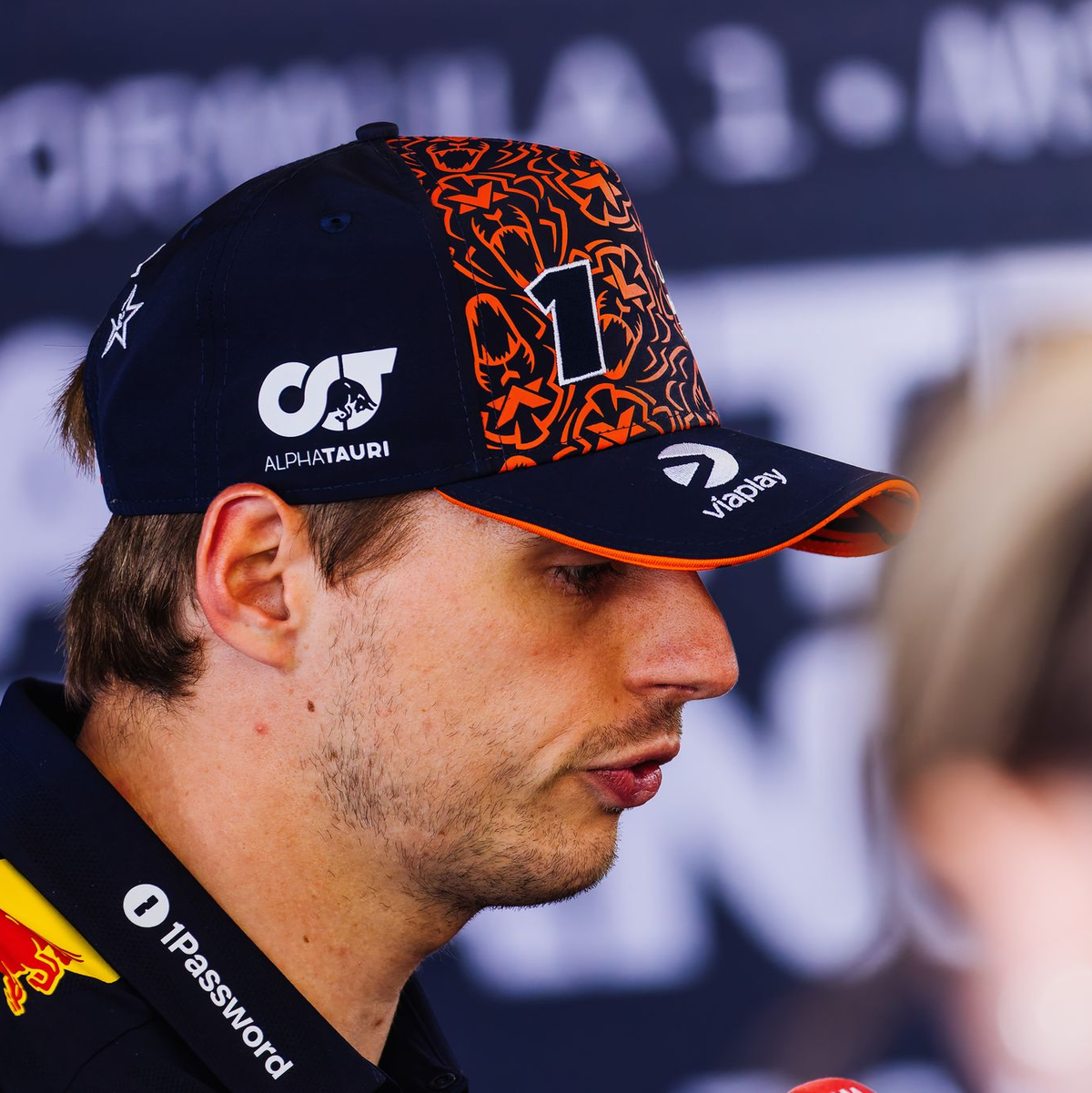 Max Verstappen muss nicht nur sein vorzeitiges Aus in Spielberg verkraften. - Foto: Philipp von Ditfurth/dpa