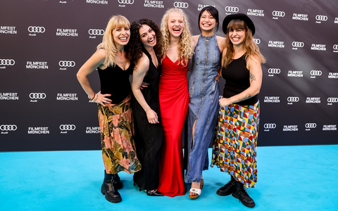 Sommer, Sonne, Spaß! MÄDCHEN MÄDCHEN feiert Premiere auf dem Filmfest München - Foto: presseportal.de