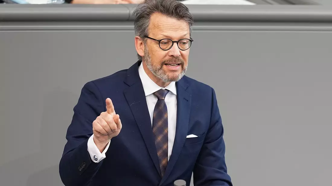 Der FDP-Haushaltsexperte Otto Fricke setzte sich angeblich gegen sechs Mitbewerber durch und wird neuer DOSB-Vorstandschef. - Bild: Michael Kappeler/dpa