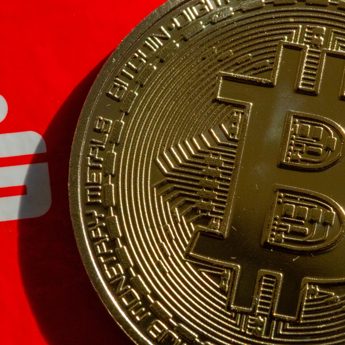 Sparkassen öffnen sich für Bitcoin und Co. - zumindest etwas. (Symbolbild) - Foto: Fernando Gutierrez-Juarez/dpa-Zentralbild/dpa