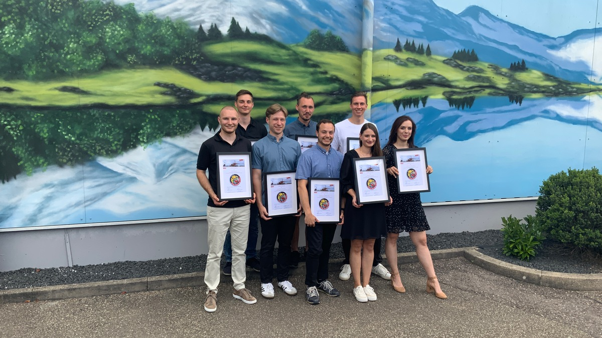 Qualifizierter Pilotennachwuchs / DRF Akademie verabschiedet zweiten Ausbildungslehrgang - Foto: presseportal.de