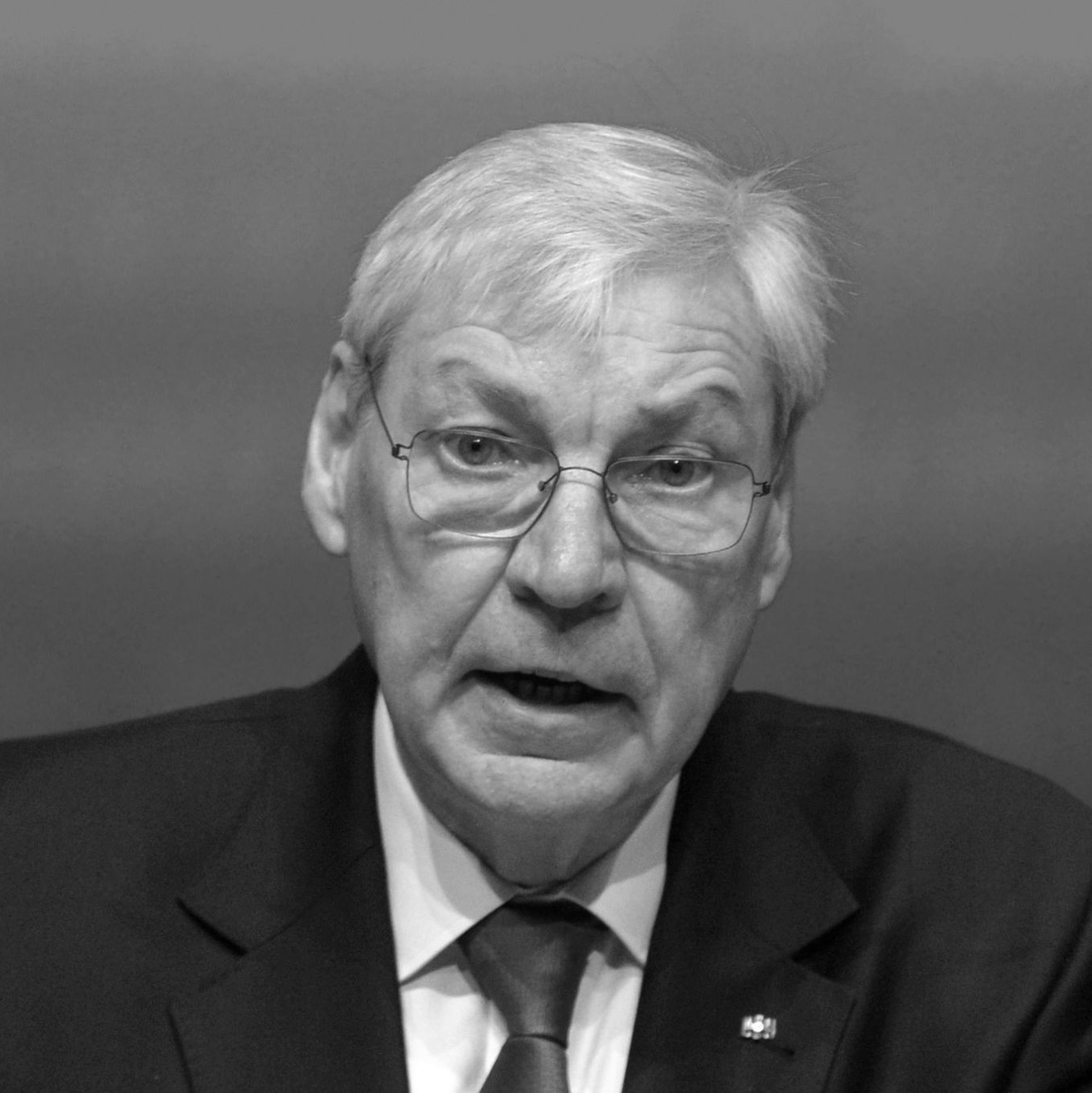 Der Deutsche Gewerkschaftsbund meldet den Tod seines langjährigen Vorsitzenden Michael Sommer. (Archivbild) - Foto: Rainer Jensen/dpa