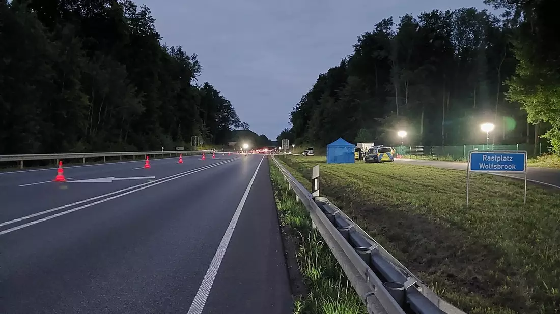 POL-RZ: Verkehrskontrolle auf der B404 - Polizei beanstandet 28 Fahrzeuge - Bild: presseportal.de