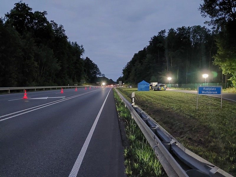 POL-RZ: Verkehrskontrolle auf der B404 - Polizei beanstandet 28 Fahrzeuge - Foto: presseportal.de