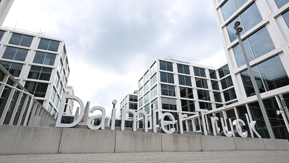 Daimler Truck: Russische Sanktionen wirken sich nicht auf Geschäft aus. (Archivbild)  - Foto: Bernd Weißbrod/dpa