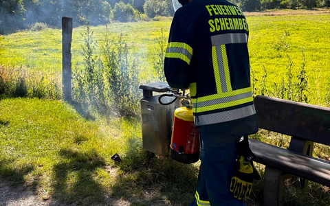 FW-Schermbeck: Mülleimerbrand am Mühlenteich - Foto: presseportal.de