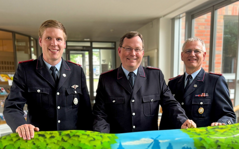 FW Osterholz-Scharm.: Neue Führung der Stadtfeuerwehr Osterholz-Scharmbeck - Foto: presseportal.de