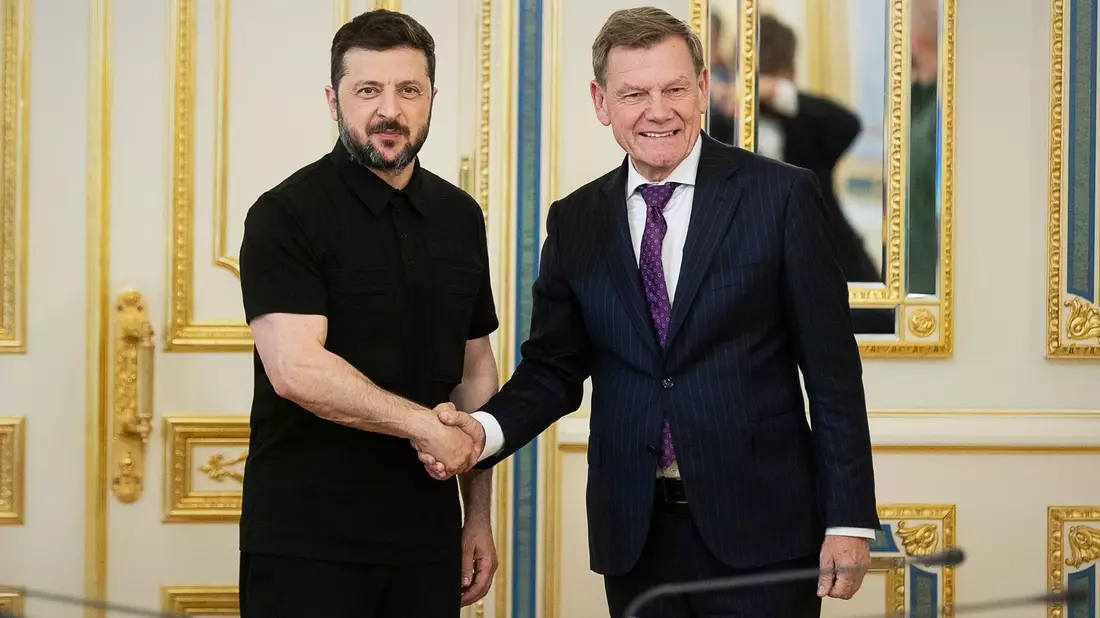 Selenskyj dankt Deutschland für die Unterstützung.  - Bild: Uncredited/Ukrainian Presidential Press Office via AP/dpa