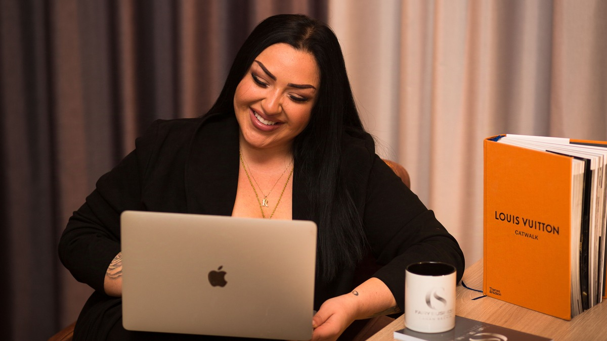 Von toxischen Beziehungen in die Selbstständigkeit: Wie Frauen im Fairy Business Club neue Freiheit finden - Foto: presseportal.de