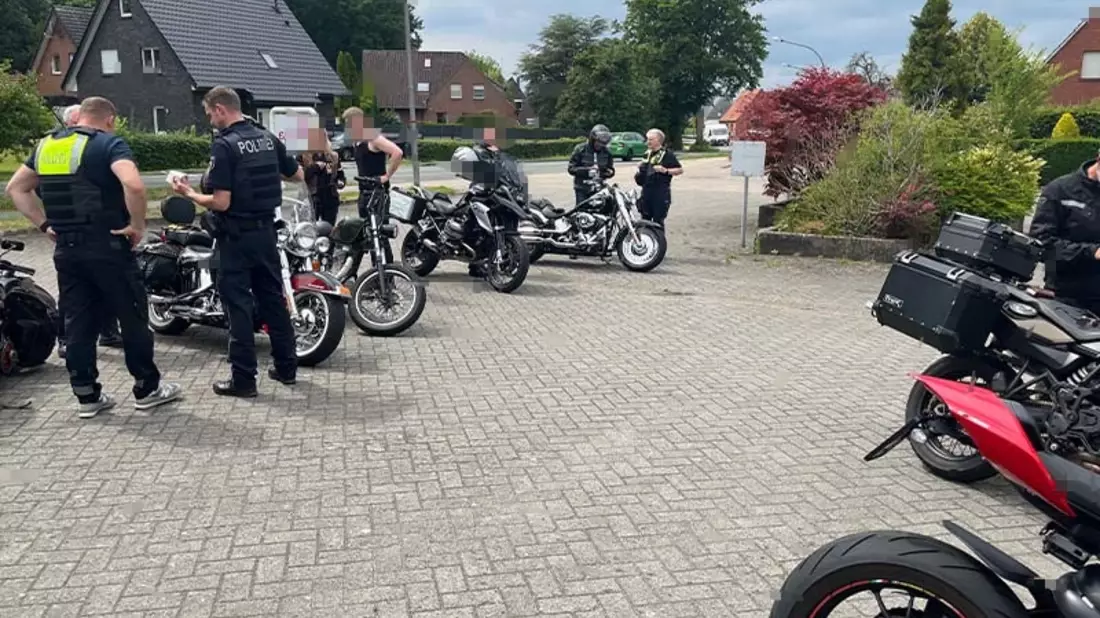POL-ST: Hörstel, Schwerpunktkontrollen Kradfahrer Rund 100 kontrollierte Motorräder - Bild: presseportal.de