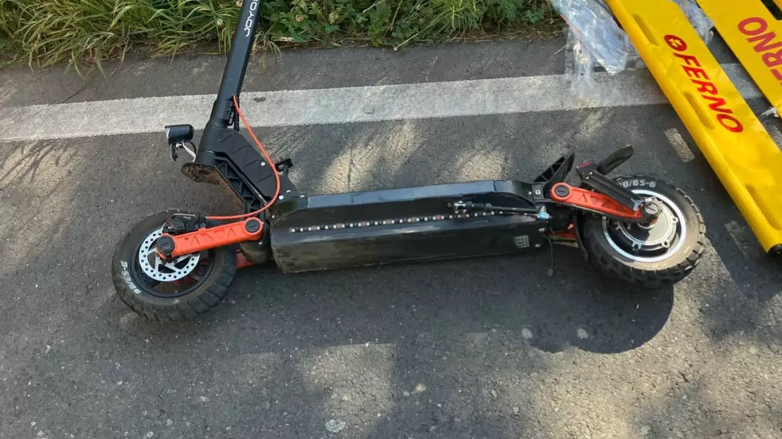 POL-RBK: Overath - E-Scooter kollidiert mit Pkw - Zwei Personen verletzt - Bild: presseportal.de