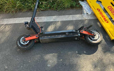 POL-RBK: Overath - E-Scooter kollidiert mit Pkw - Zwei Personen verletzt - Foto: presseportal.de