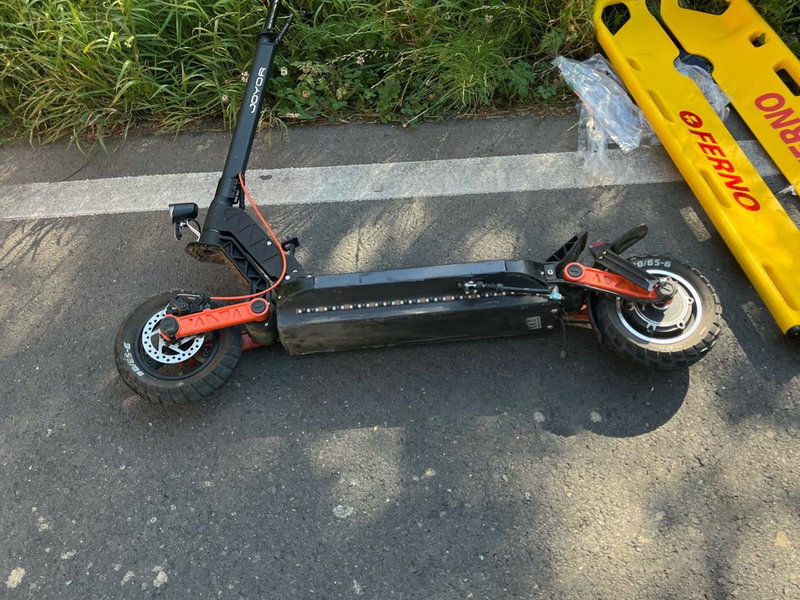 POL-RBK: Overath - E-Scooter kollidiert mit Pkw - Zwei Personen verletzt - Foto: presseportal.de
