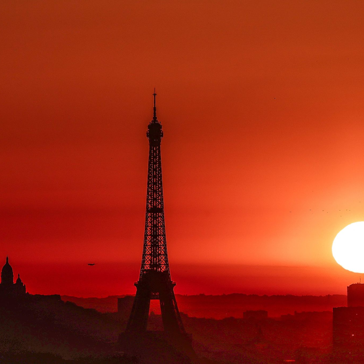 Die Hitzewelle hat Frankreich voll im Griff. - Foto: Thibaud Moritz/AFP/dpa