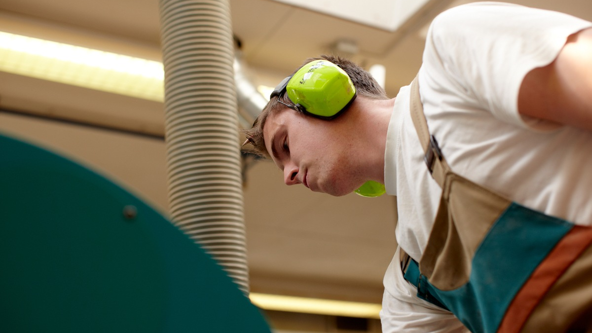 Allgemeinverbindliche Ausbildungsvergütungen und Einstiegslohn im Tischlerhandwerk - Foto: presseportal.de