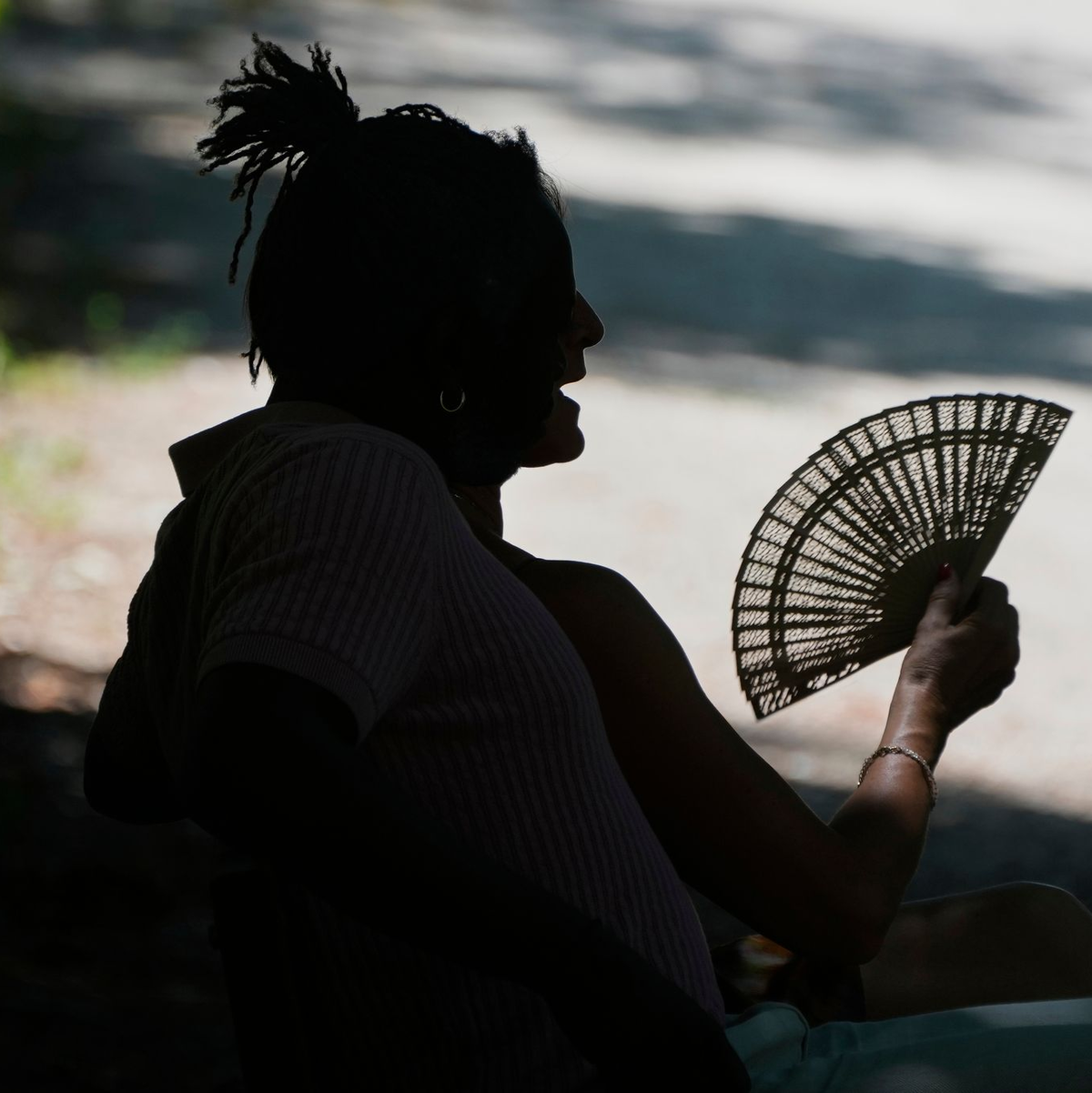 Spanier und Portugiesen ächzen unter einer besonders frühen Hitzewelle mit Temperaturen von bis zu 46 Grad. Dabei stehen die wirklich heißen Monate noch bevor. (Archivbild) - Foto: Paul White/AP/dpa