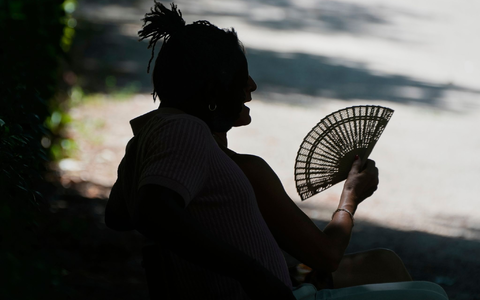 Spanier und Portugiesen ächzen unter einer besonders frühen Hitzewelle mit Temperaturen von bis zu 46 Grad. Dabei stehen die wirklich heißen Monate noch bevor. (Archivbild) - Foto: Paul White/AP/dpa