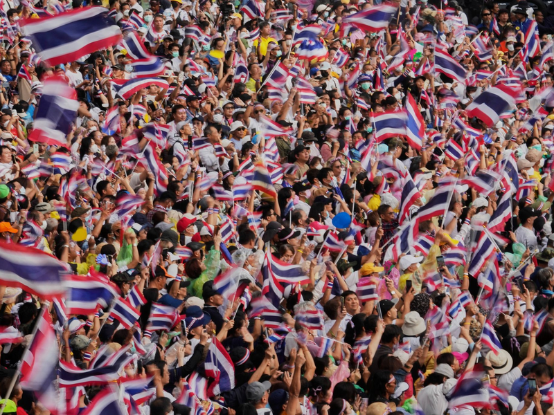 Nach dem geleakten Telefonat war es in Thailand zu Protesten gegen die Ministerpräsidentin gekommen. - Foto: Sakchai Lalit/AP/dpa