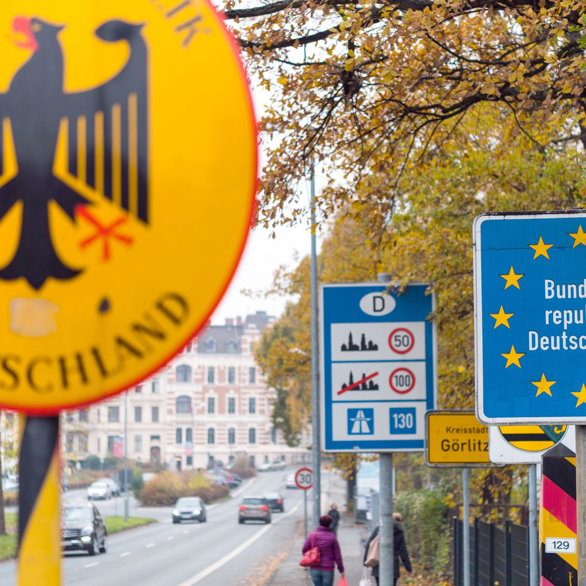 Der Ärger über deutsche Kontrollen an der gemeinsamen Grenze ist in Polen gestiegen. Nun will das Land selbst Kontrollen einführen. (Archivbild) - Foto: Monika Skolimowska/dpa