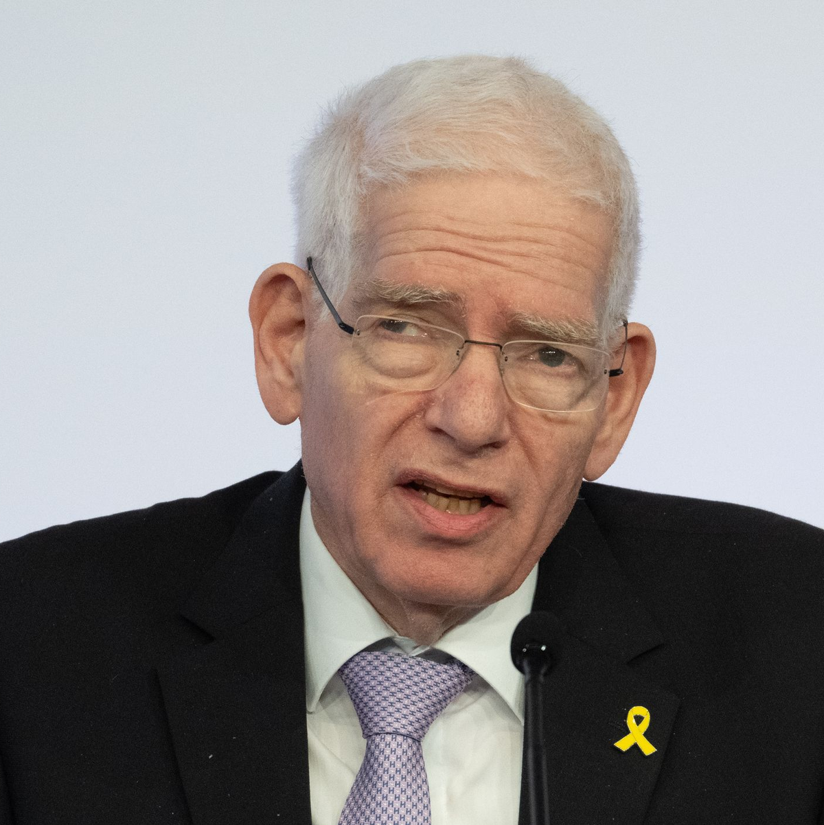 Der Präsident des Zentralrats der Juden in Deutschland, Josef Schuster, fordert, die Bundesregierung müsse «aktiv politisch gegen das iranische Regime vorgehen». (Archivfoto) - Foto: Boris Roessler/dpa