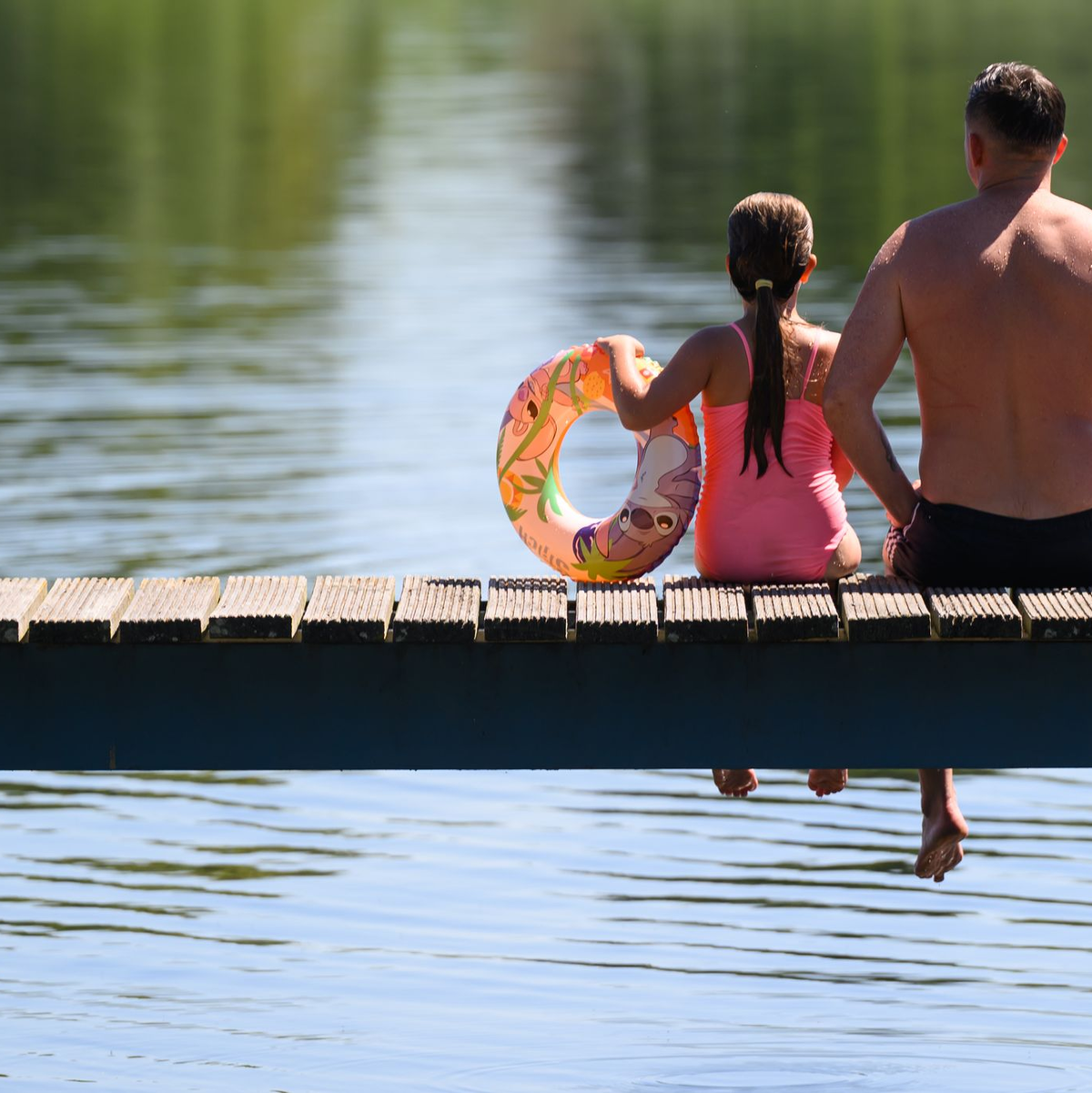 Der Deutsche Wetterdienst (DWD) erwartet am Mittwoch Temperaturen nahe der 40-Grad-Marke. - Foto: Patrick Pleul/dpa