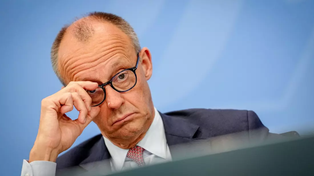 «Wir schauen uns das noch mal an», sagte der Kanzler.  - Bild: Kay Nietfeld/dpa