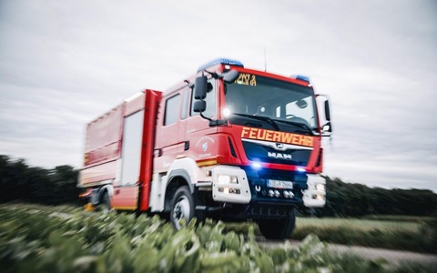FFW Schwalmtal: Rauchmelder schlägt rechtzeitig an - Entstehungsbrand in Mehrfamilienhaus zügig unter Kontrolle - Foto: presseportal.de