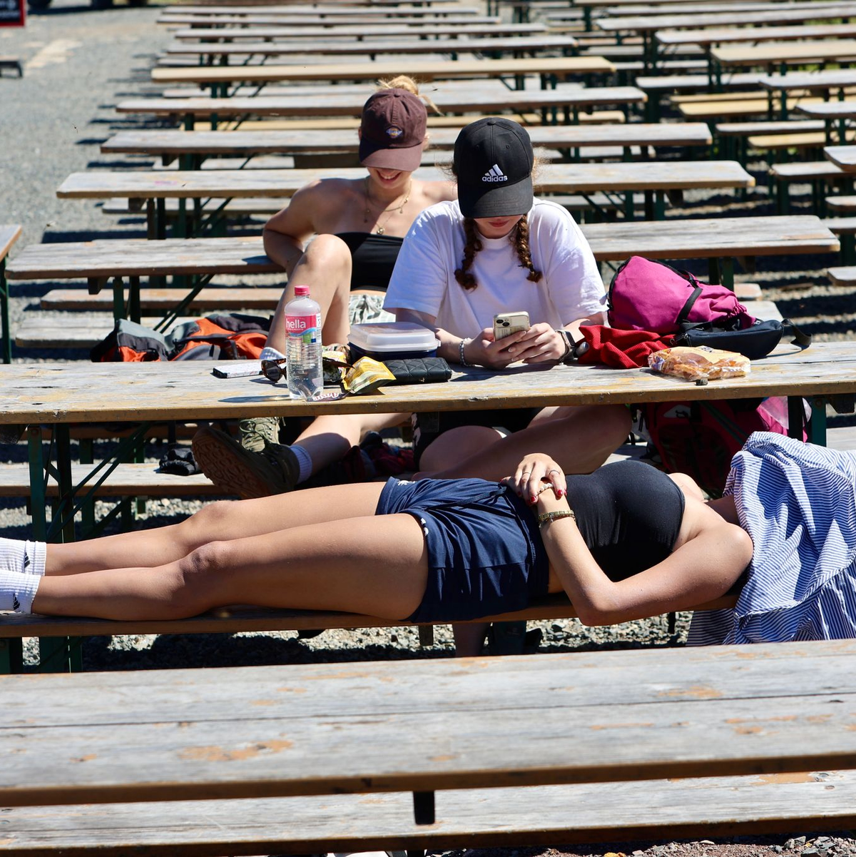 Am Mittwoch wird in Deutschland der Höhepunkt der aktuellen Hitzewelle erreicht. - Foto: Matthias Bein/dpa