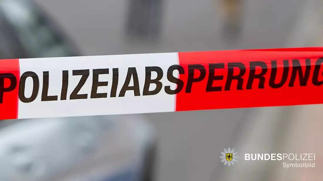 Bundespolizeidirektion München: S-Bahn wegen Koffer geräumt / Entschärfer geben Entwarnung - Bild: presseportal.de