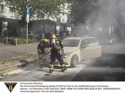FW-M: Taxi in Flammen (Sendling) - Foto: presseportal.de