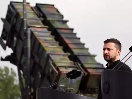 Die Ukraine ist für den Schutz vor ballistischen Raketen auf Patriot-Flugabwehrsysteme angewiesen. (Archivbild) - Foto: Jens Büttner/dpa