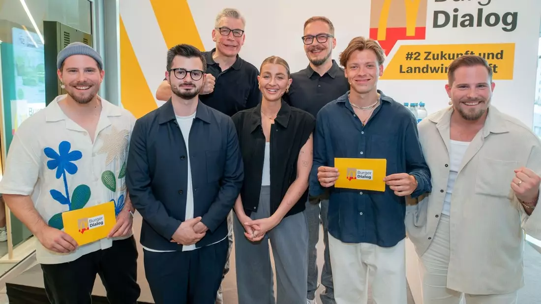 Traktor trifft TikTok: Der zweite Burger Dialog von McDonald's Deutschland setzt neue Impulse für die Zukunft der heimischen Landwirtschaft - Bild: presseportal.de