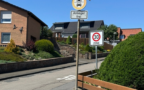 POL-HI: Erneut Verstöße im Karl-Burgdorf-Weg in Heinde geahndet - Foto: presseportal.de