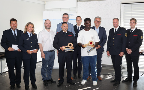 POL-AC: Preis für Zivilcourage 2025 - Polizei und StädteRegion Aachen zeichnen fünf Heldinnen und Helden des Alltags aus - Foto: presseportal.de