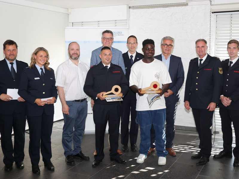 POL-AC: Preis für Zivilcourage 2025 - Polizei und StädteRegion Aachen zeichnen fünf Heldinnen und Helden des Alltags aus - Foto: presseportal.de