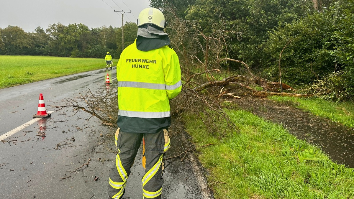 FW Hünxe: Glimpflicher Verlauf des Unwetters in Hünxe - Foto: presseportal.de