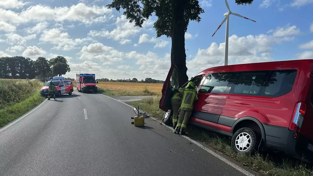 FW Alpen: Verkehrsunfall mit einer verletzten Person - Bild: presseportal.de