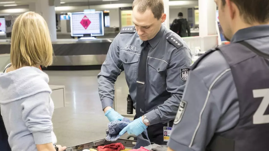 HZA-KO: Reisetipps vom Zoll So bleibt die Rückkehr aus dem Urlaub stressfrei - Bild: presseportal.de