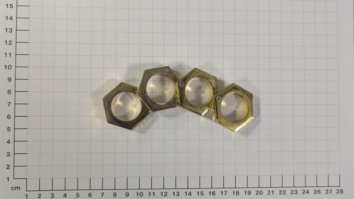 BPOL NRW: Bundespolizei beschlagnahmt Schlagring - Foto: presseportal.de