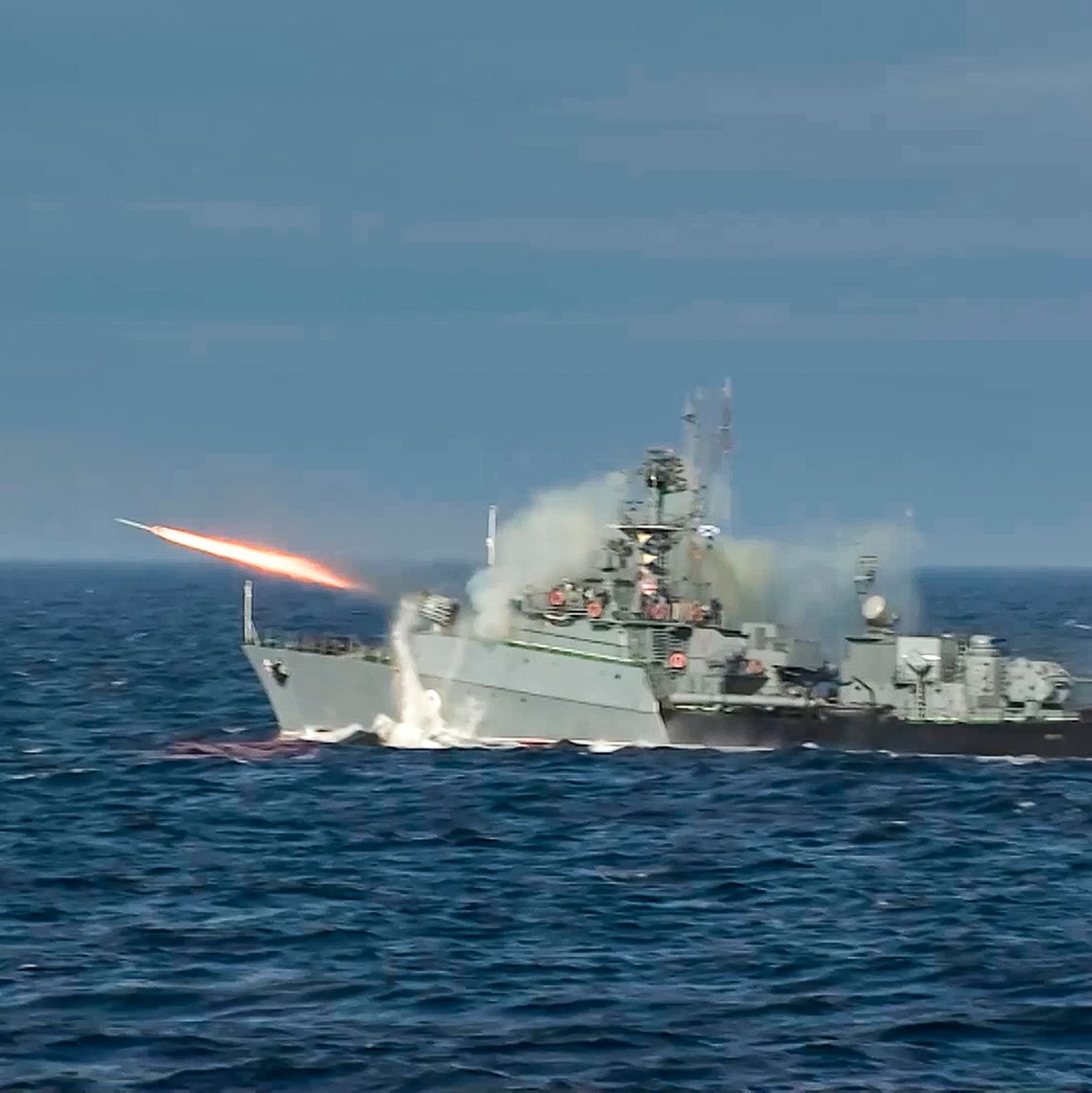 Ein Generalmajor der russischen Marine ist bei einem ukrainischen Raketenangriff getötet worden. (Symbolbild) - Foto: Russian Defense Ministry Press Service/AP/dpa