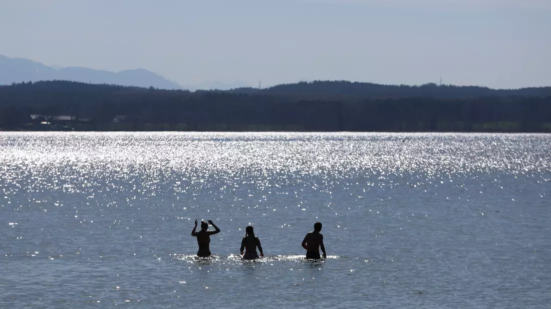 Am Starnberger See lebt sich's ausgesprochen angenehm - und die arbeitende Bevölkerung ist gesünder als andernorts. (Symbolbild)   - Bild: Karl-Josef Hildenbrand/dpa