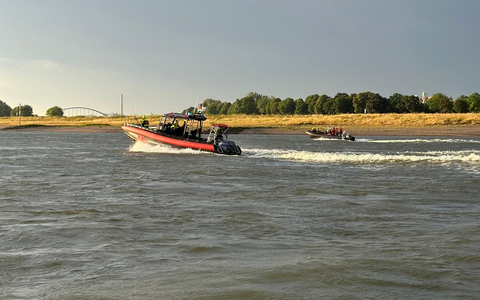 FW-NE: Kind im Rhein vermisst | Umfangreiche Suchmaßnahmen bleiben erfolglos - Foto: presseportal.de