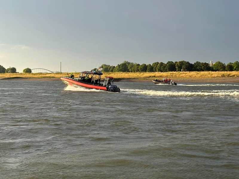 FW-NE: Kind im Rhein vermisst | Umfangreiche Suchmaßnahmen bleiben erfolglos - Foto: presseportal.de