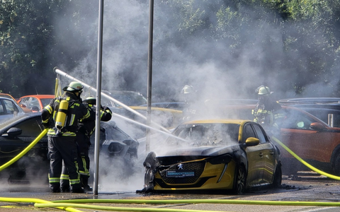 FW-WRN: Brennender PKW alarmiert die Freiwillige Feuerwehr Werne - Foto: presseportal.de